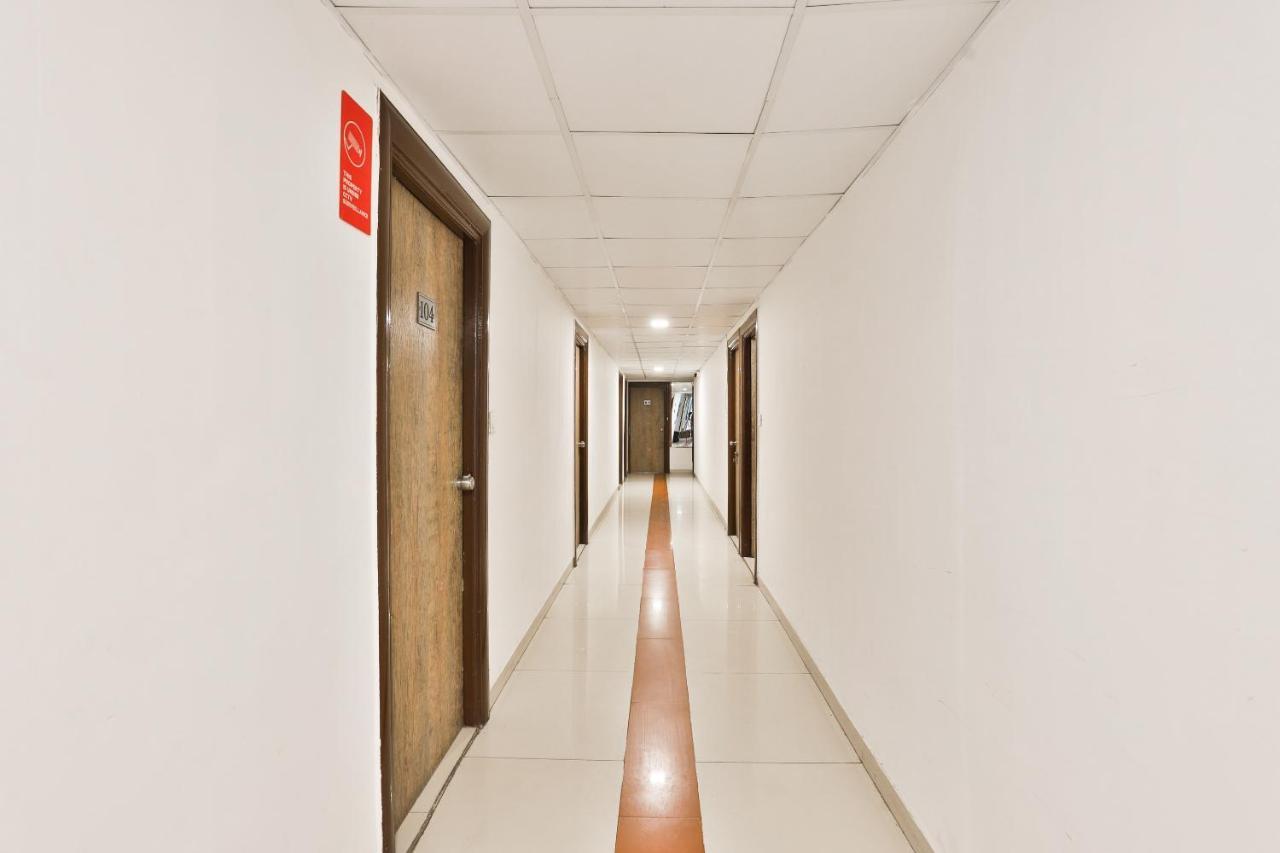 Oyo 8758 Hotel Swagatam Ахмедабад Екстер'єр фото