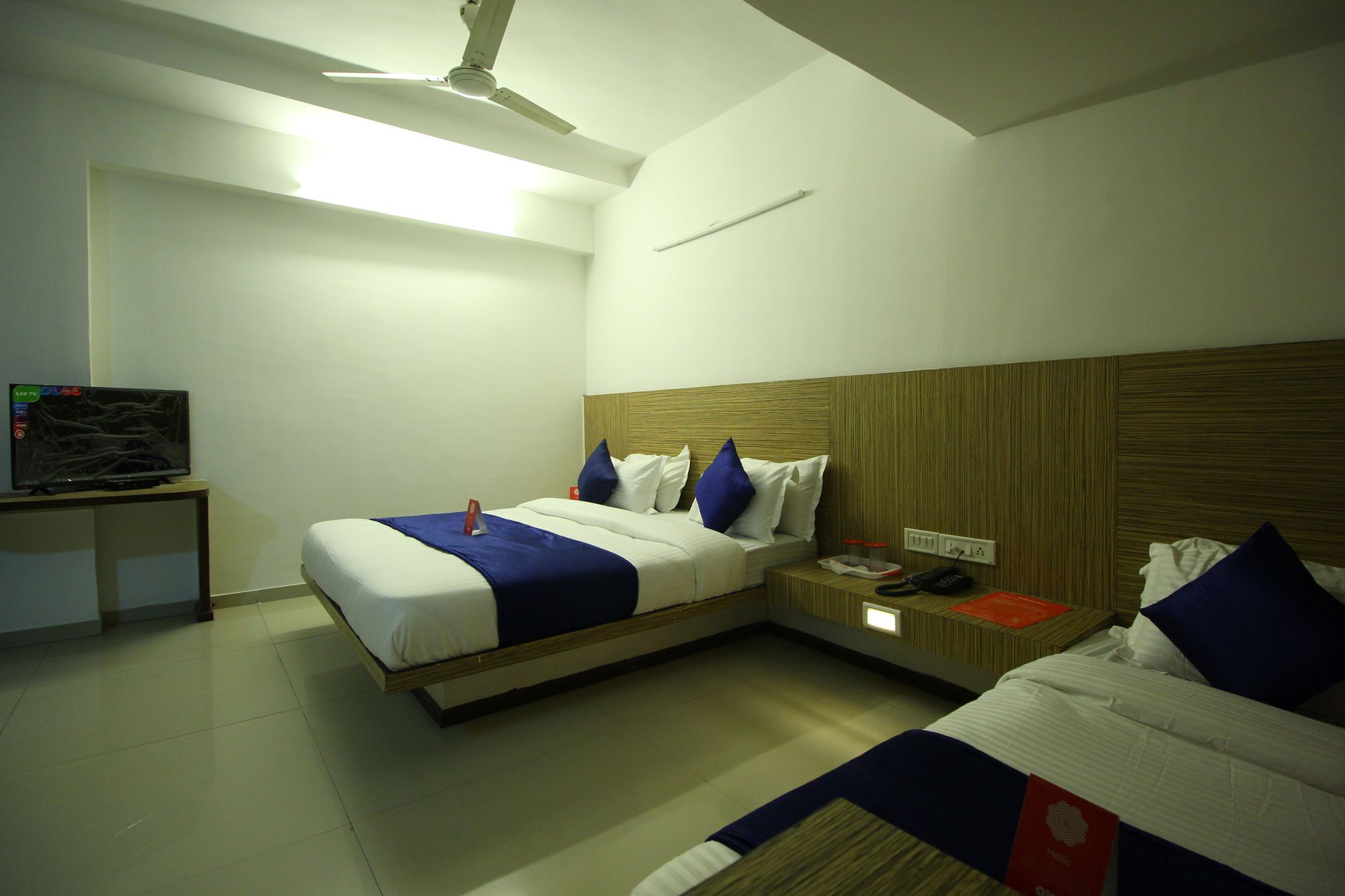 Oyo 8758 Hotel Swagatam Ахмедабад Екстер'єр фото